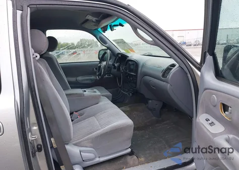 2002 Toyota Tundra Sr5 V8 из США, поврежденный, VIN 5TBRT34142S330557